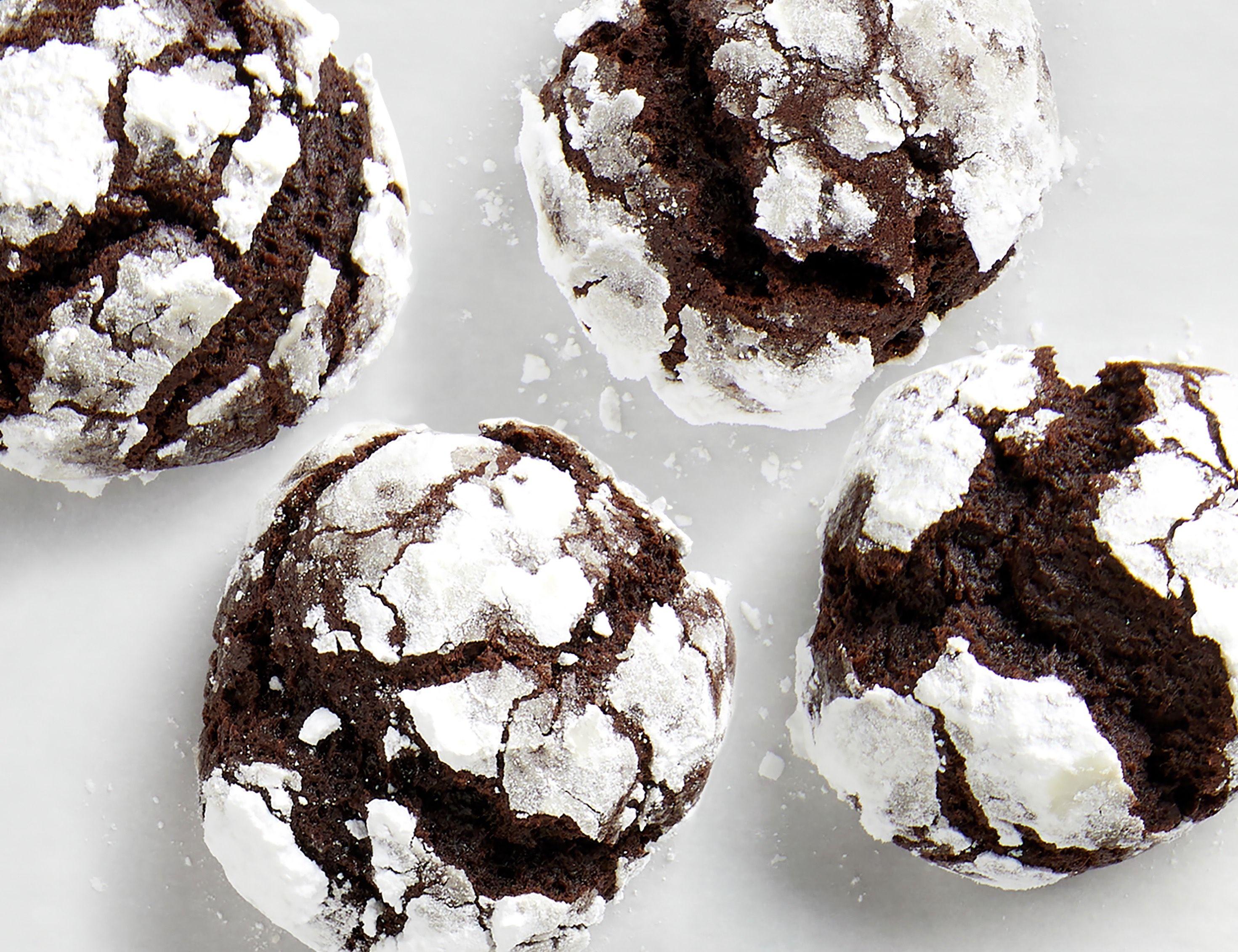 Best Chocolate Crinkle Cookies Recipe - How To Make Chocolate ...