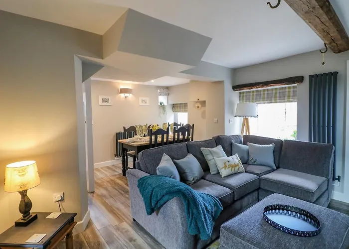 Hotels near High Force Waterfall: Your Perfect Accommodation Options in Waterfall, UK